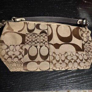 Authentic COACH Signature Wristlet / Pouch | Rare Patchwork Style | Classic